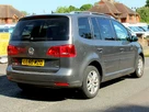 2010-volkswagen-touran-14-se-dsg-small-14