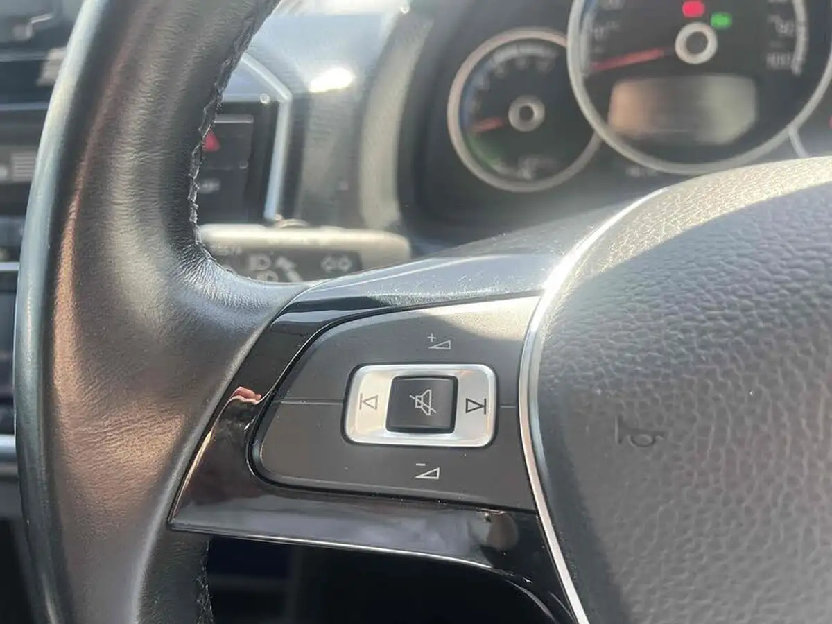 2022-volkswagen-up-e-e-up-big-29