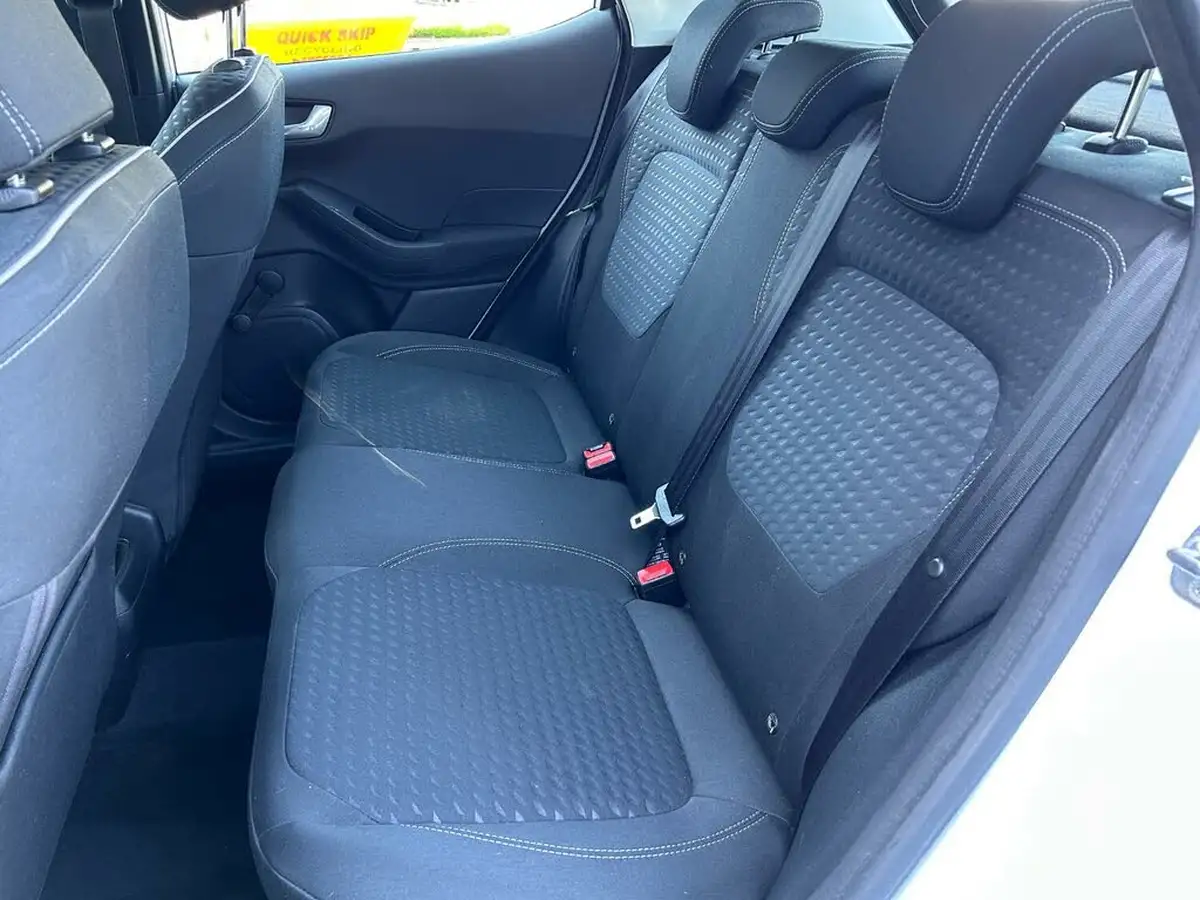2017-ford-fiesta-11-ti-vct-zetec-5d-big-24