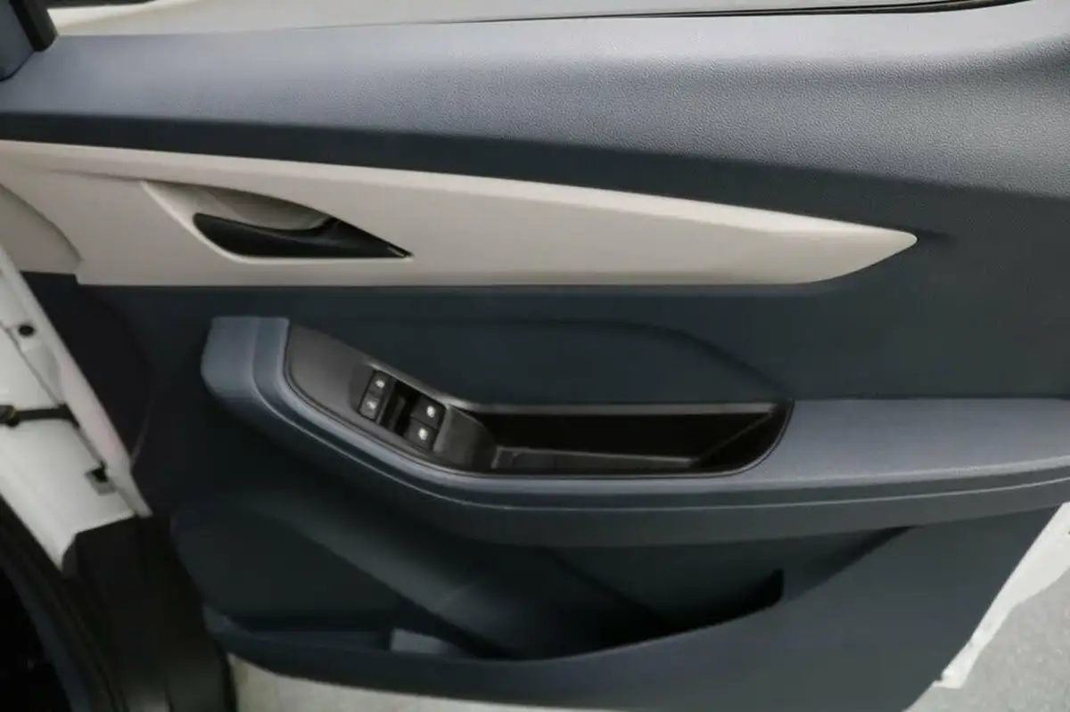 2021-maxus-e-deliver-3-e-l1h1-35kwh-big-51
