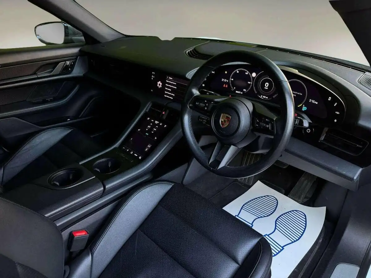 2020-porsche-taycan-e-4s-571ps-performance-battery-plus-big-10
