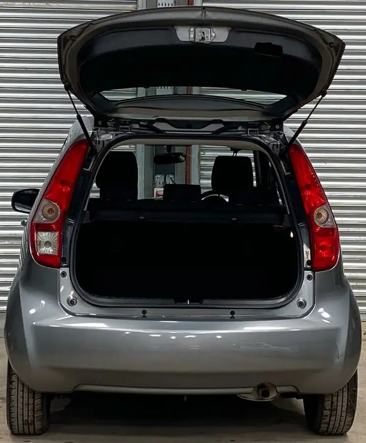 2008-suzuki-splash-12-gls-big-12