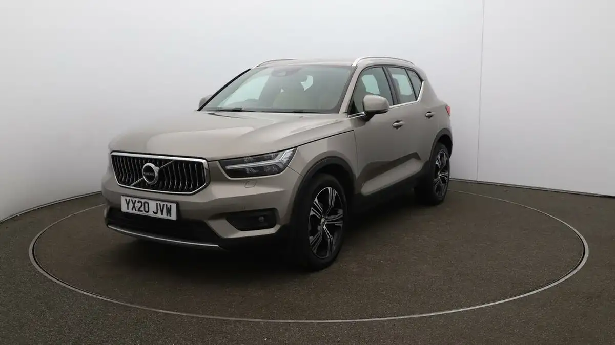 2020-volvo-xc40-20td-d3-inscription-pro-big-32
