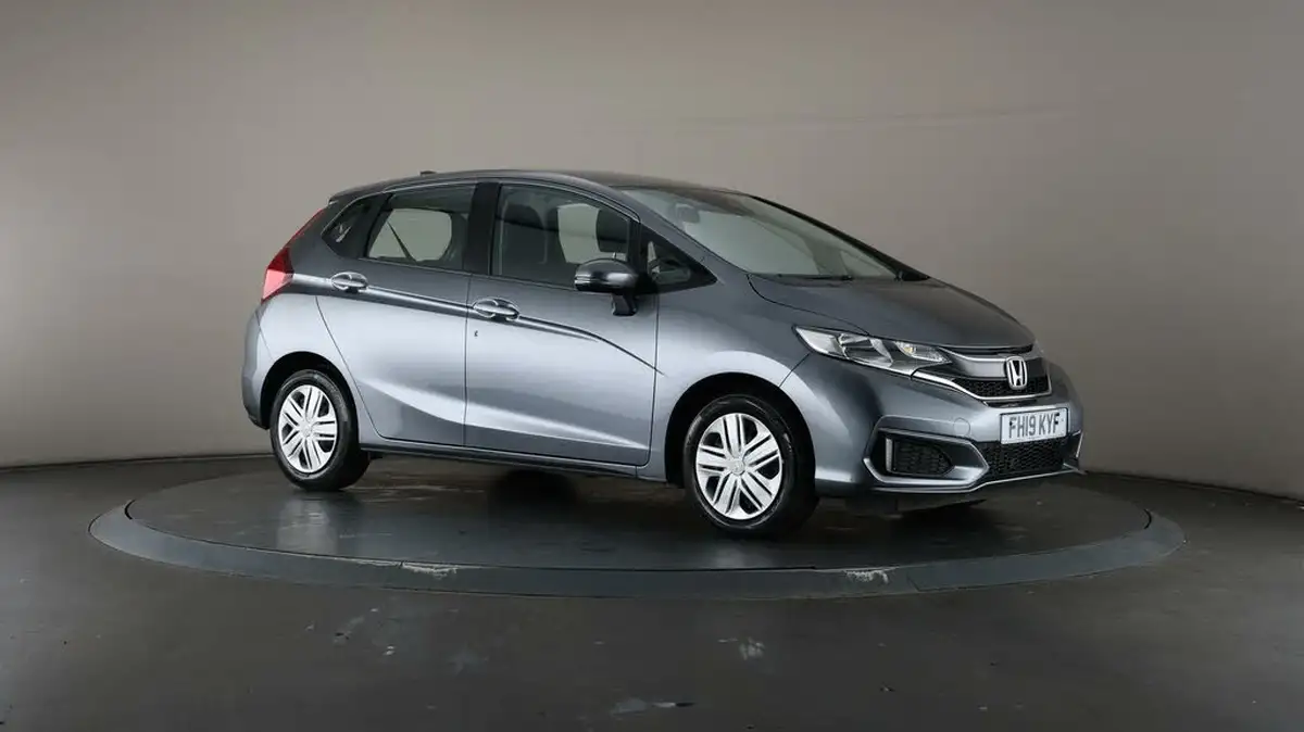 2019-honda-jazz-13-i-vtec-s-big-50