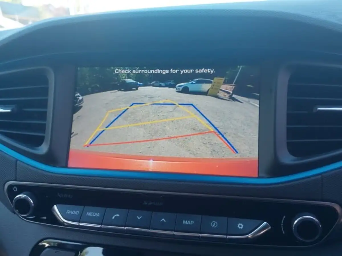 2019-hyundai-ioniq-16-gdi-premium-hybrid-big-10