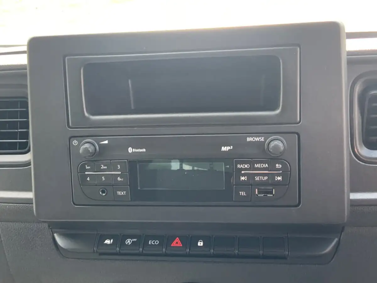2024-renault-master-23dci-ll35-145-business-chassis-cab-big-26