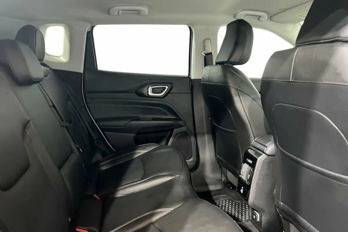 2023-jeep-compass-13-gse-s-big-9