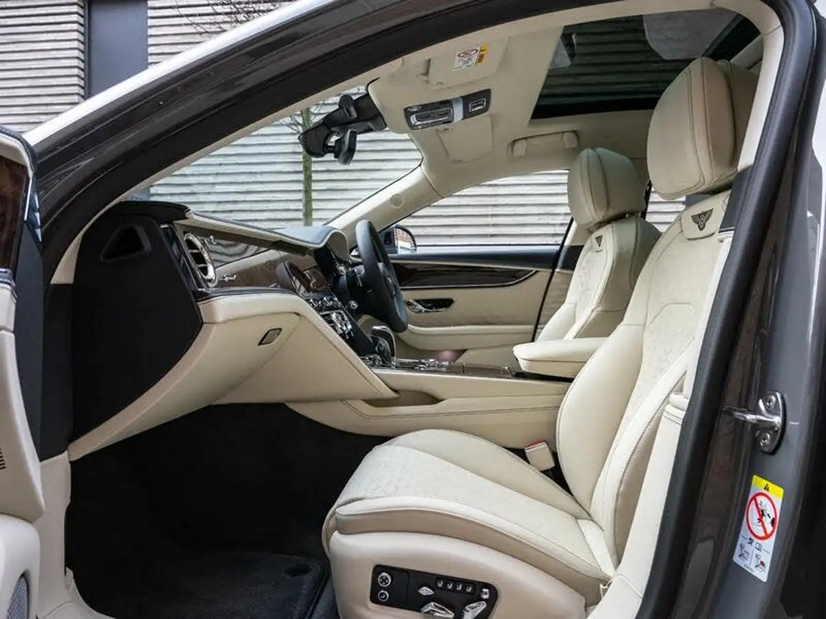 2024-bentley-flying-spur-big-13