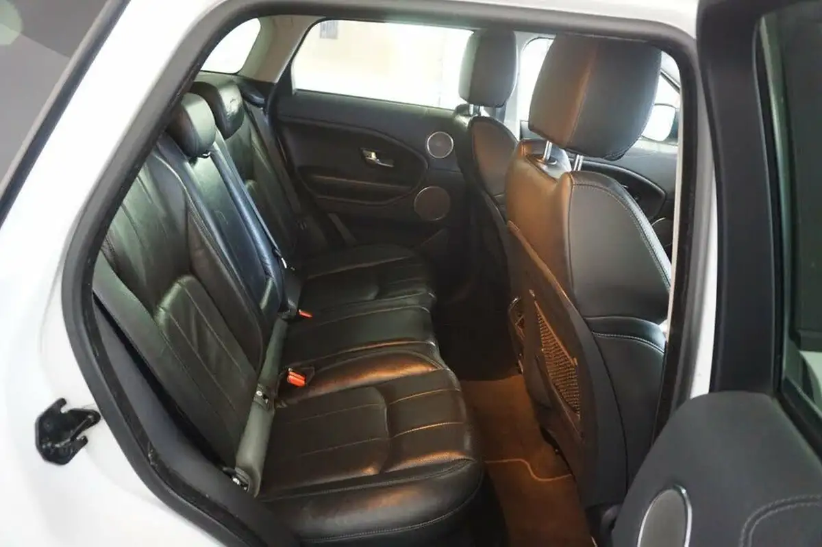 2015-land-rover-range-rover-evoque-20td4-se-tech-ss-hatchback-5d-big-32
