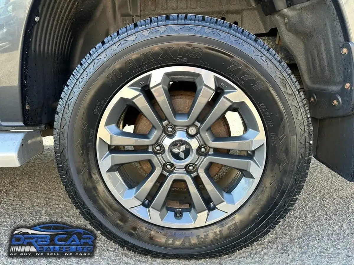 2020-mitsubishi-l200-22di-d-barbarian-big-9