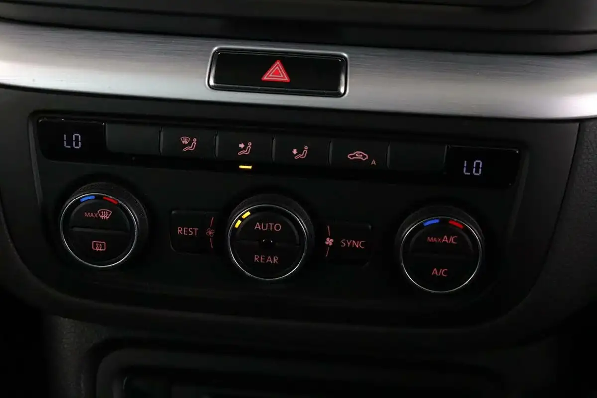 2021-volkswagen-sharan-14-tsi-se-nav-dsg-big-18