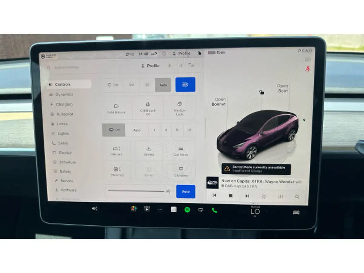 2022-tesla-model-y-e-long-range-big-34