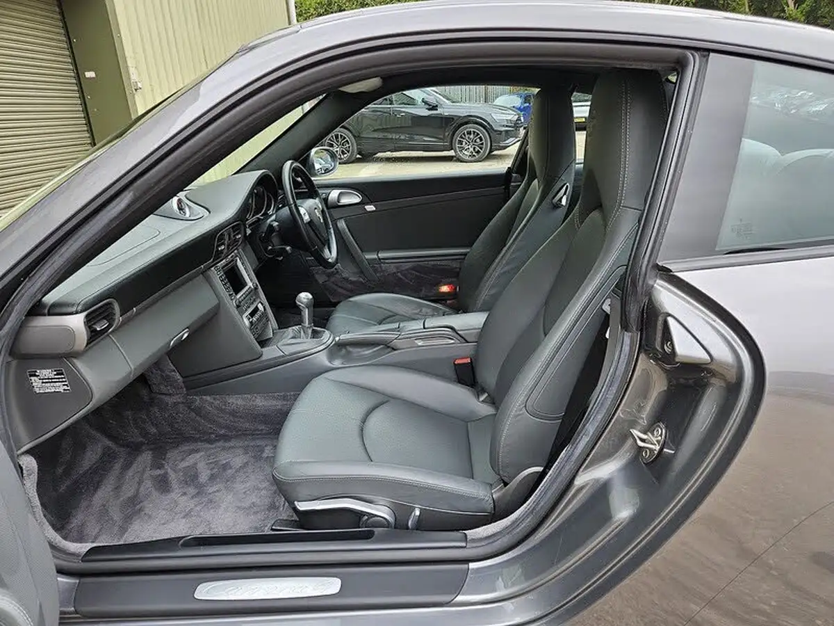 2007-porsche-911-36-carrera-4-coupe-big-15