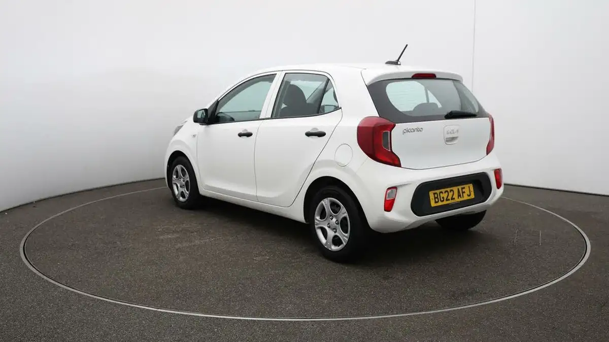 2022-kia-picanto-10-1-big-60