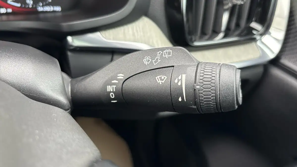 2018-volvo-v60-20td-d4-inscription-geartronic-big-27