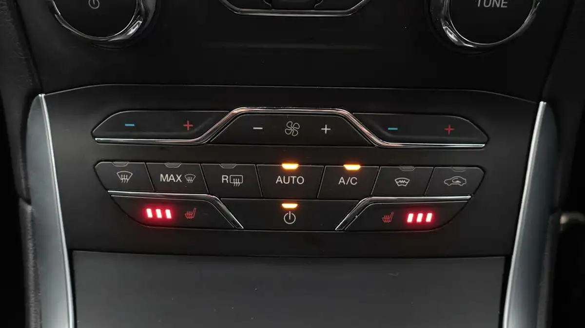 2021-ford-s-max-20-st-line-big-12