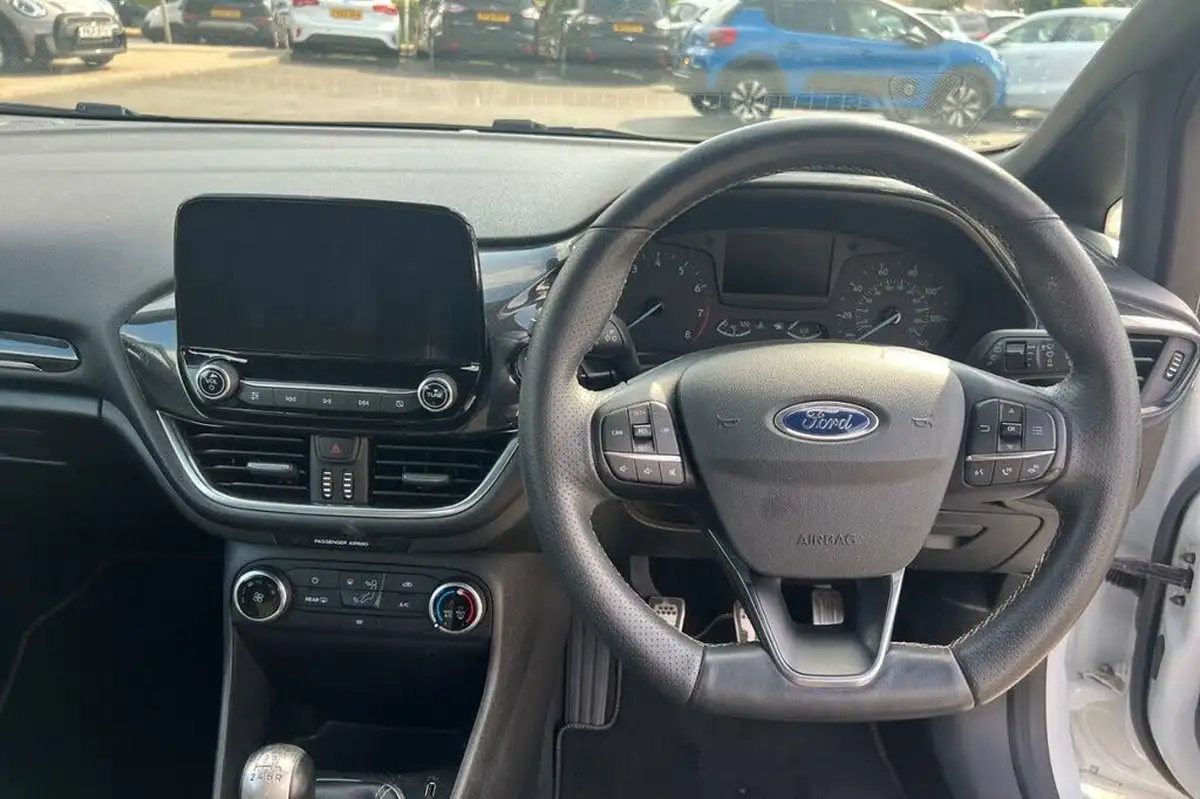2018-ford-fiesta-big-22