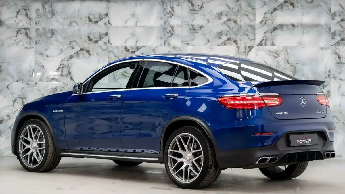 2018-mercedes-benz-glc-class-40-glc-amg-63-premiumss-coupe-4d-big-5