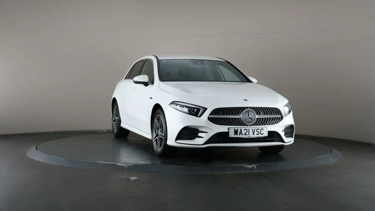 2021-mercedes-benz-a-class-13-a250e-amg-line-hatchback-5d-big-48