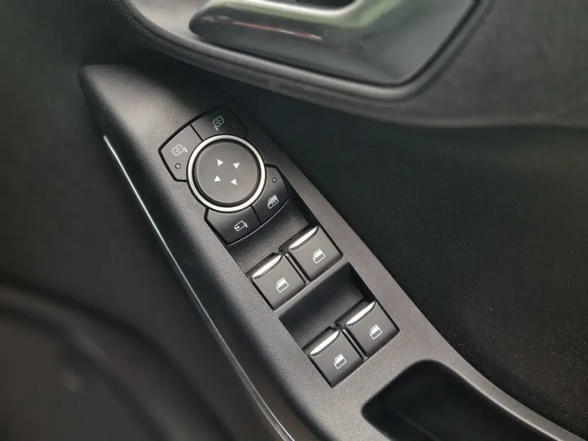 2020-ford-fiesta-10t-st-line-edition-95ps-5d-big-22