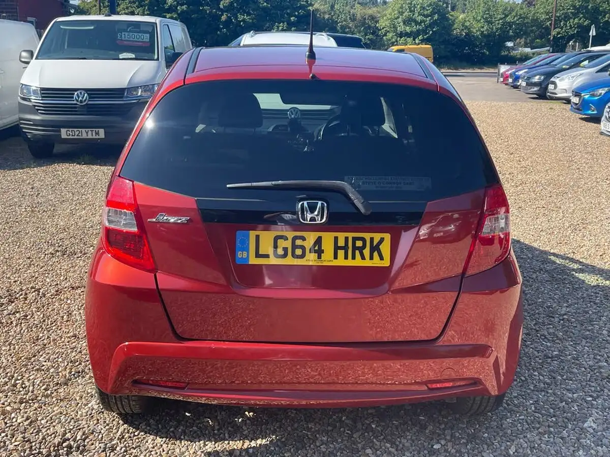 2014-honda-jazz-14-ex-big-3