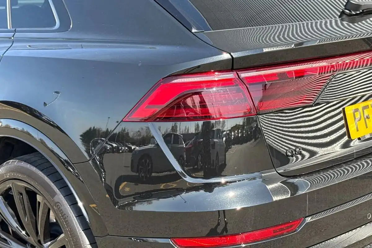 2025-audi-q8-30-50-tdi-black-edition-big-7
