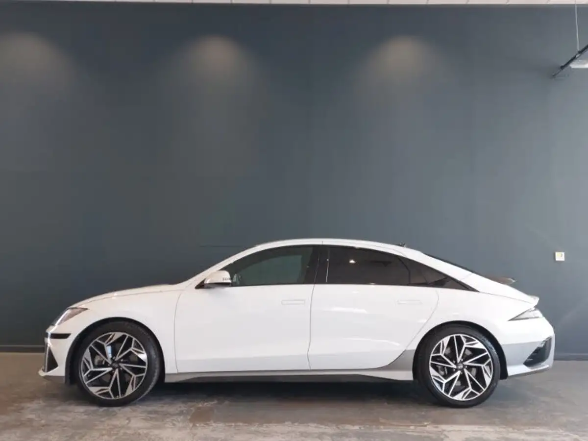 2023-hyundai-ioniq-6-e-premium-228ps-single-rwd-big-3