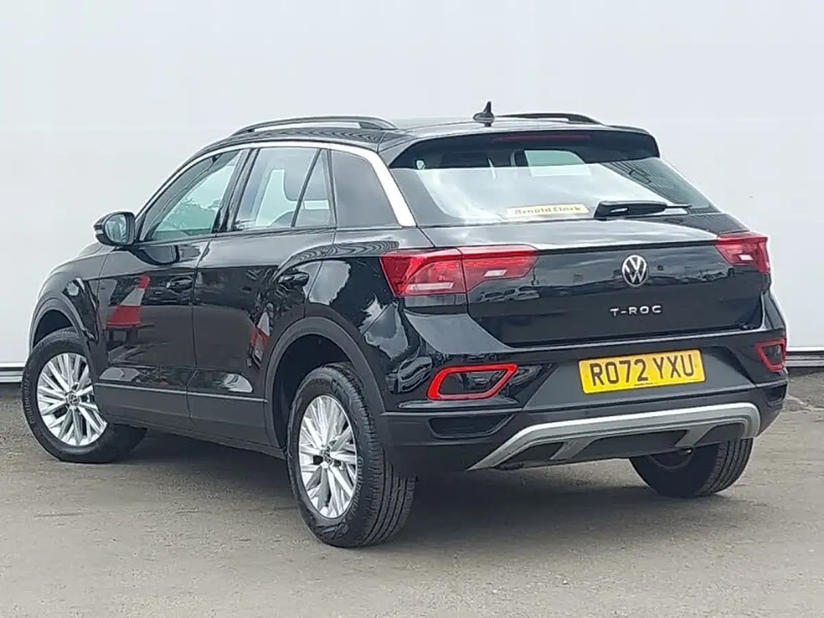 2022-volkswagen-t-roc-15-tsi-life-big-1