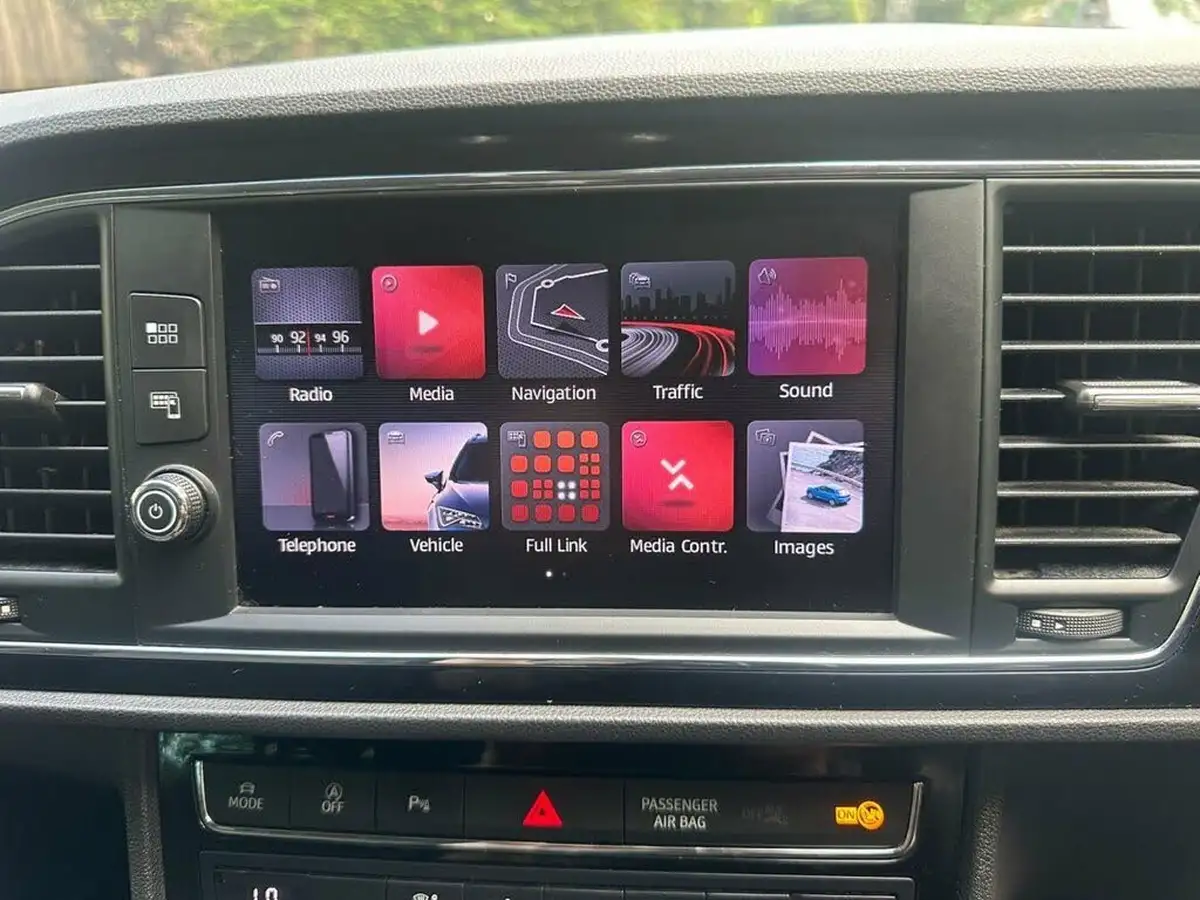 2019-seat-leon-15-tsi-evo-fr-130ps-ss-estate-big-24