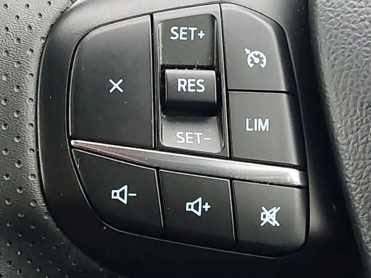 2021-ford-kuga-15-st-line-x-edition-big-13