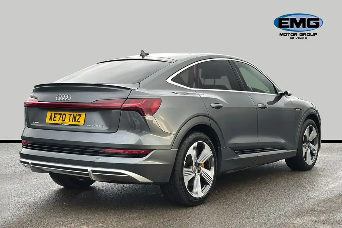 2020-audi-e-tron-55e-s-line-sportback-big-6