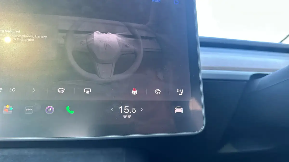 2022-tesla-model-3-e-long-range-big-25