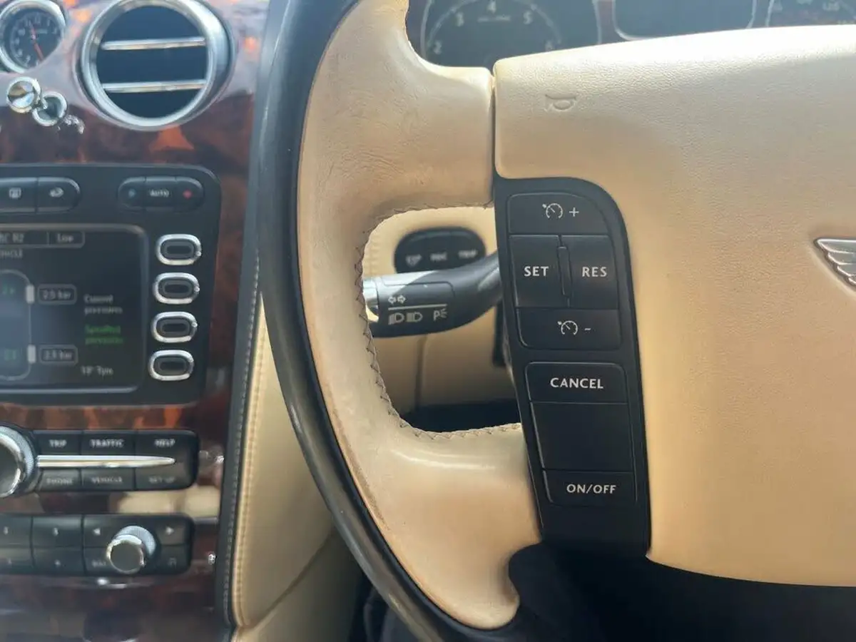 2007-bentley-continental-60-gtc-big-21