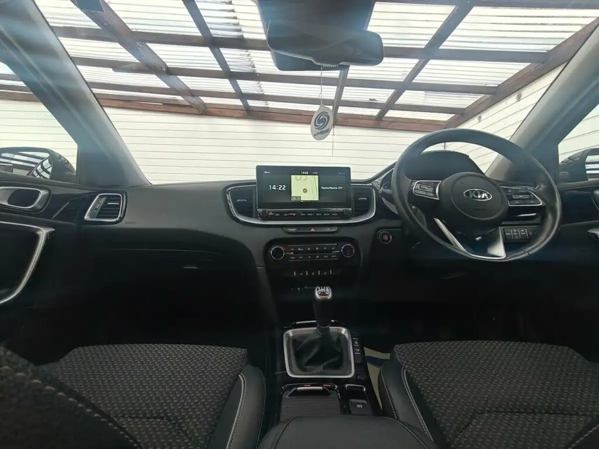 2020-kia-xceed-14-t-gdi-3-big-49
