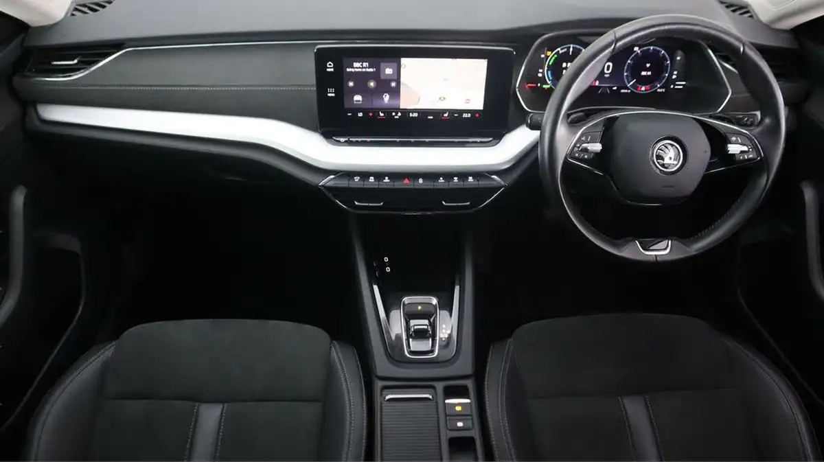 2021-skoda-octavia-14-tsi-se-l-hatchback-big-13