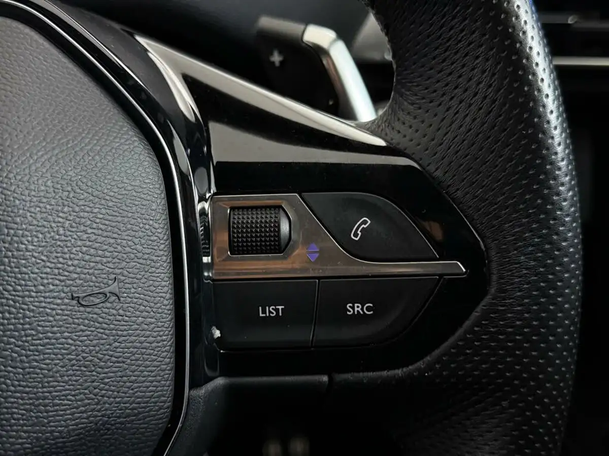 2022-peugeot-3008-suv-12-puretech-gt-eat8-big-21