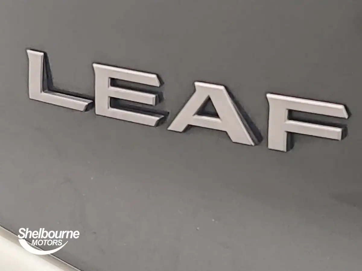 2023-nissan-leaf-e-tekna-39kwh-big-25