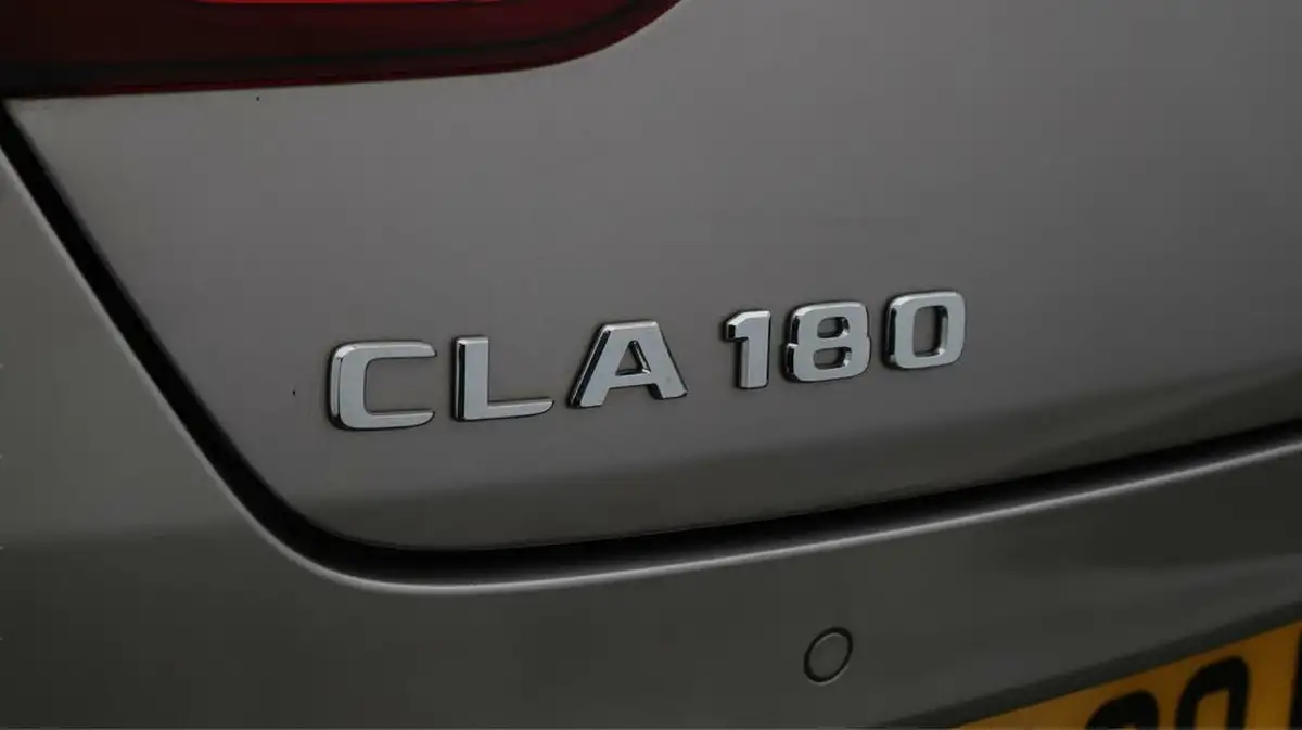 2020-mercedes-benz-cla-13-cla-180-amg-line-premium-coupe-4d-big-20