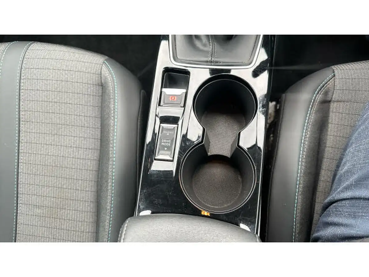 2021-peugeot-208-12-puretech-allure-100bhp-big-30