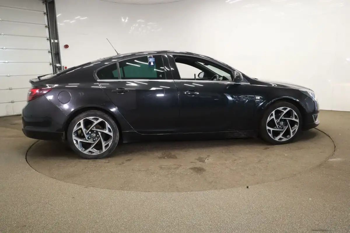 2016-vauxhall-insignia-16cdti-sri-vx-line-auto-big-2