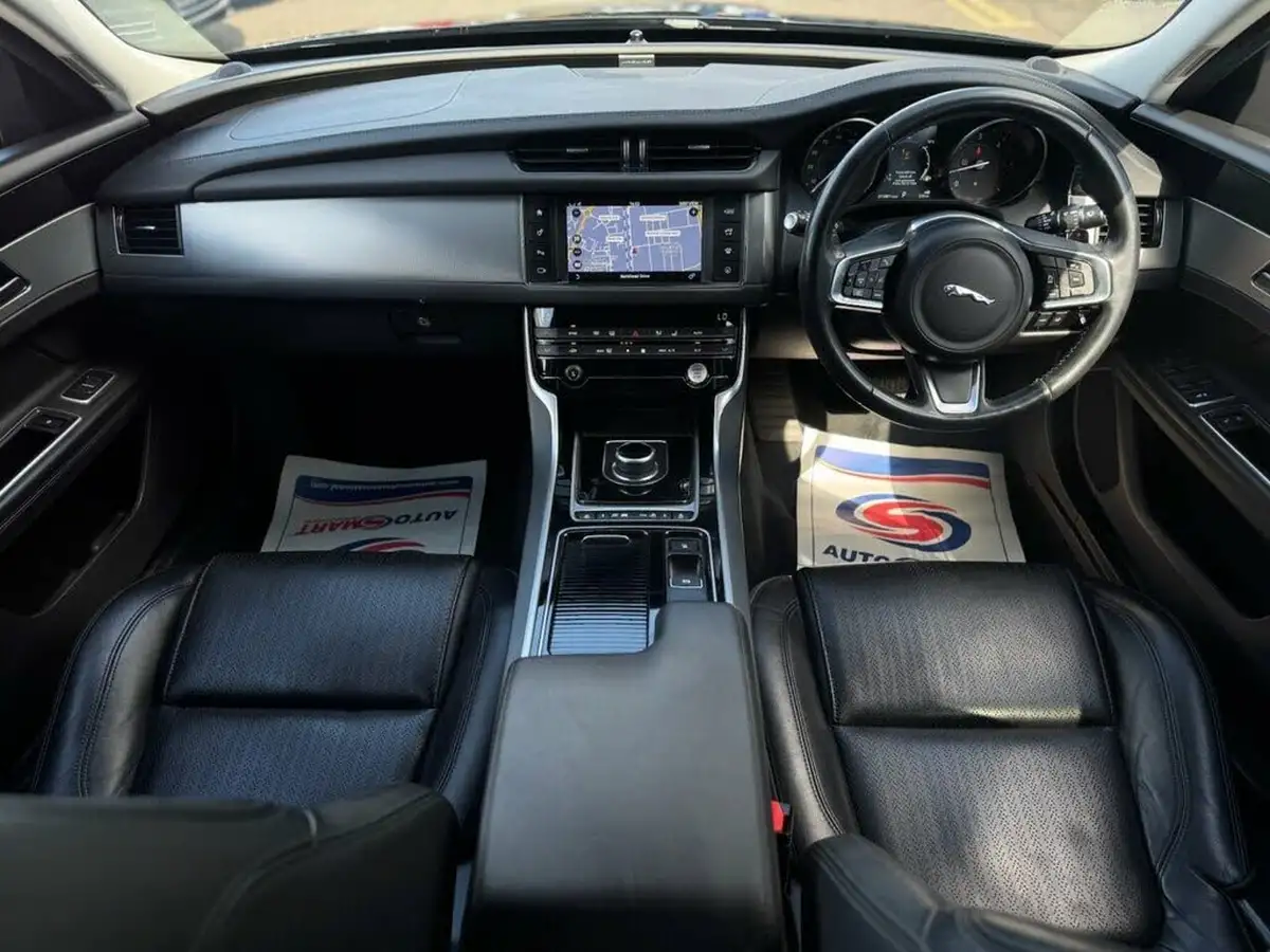 2017-jaguar-xf-20td-prestige-180ps-saloon-4d-1999cc-auto-big-12