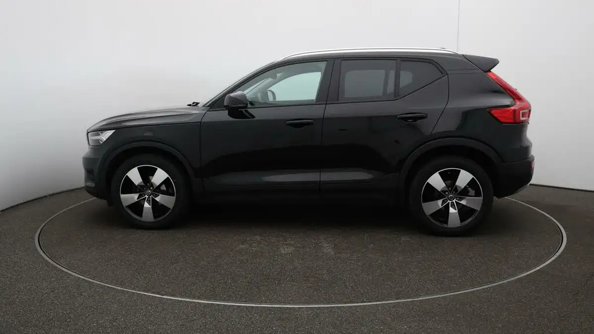 2019-volvo-xc40-20td-d3-momentum-big-63