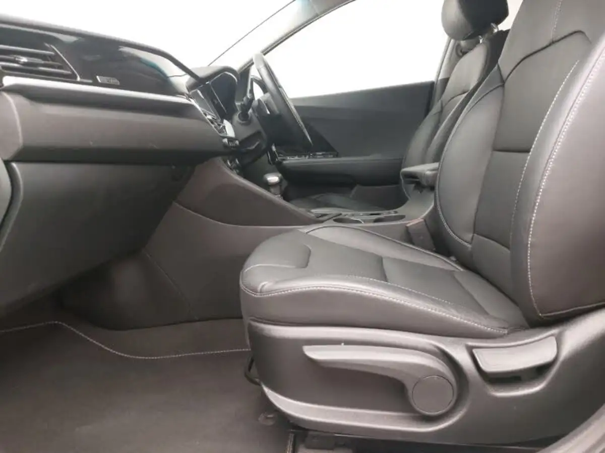 2022-kia-niro-16-gdi-3-156kwh-big-4