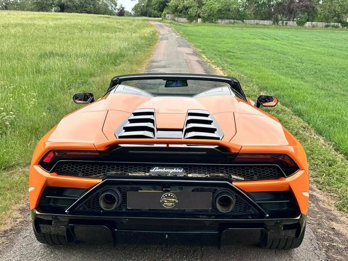 2021-lamborghini-huracan-big-7
