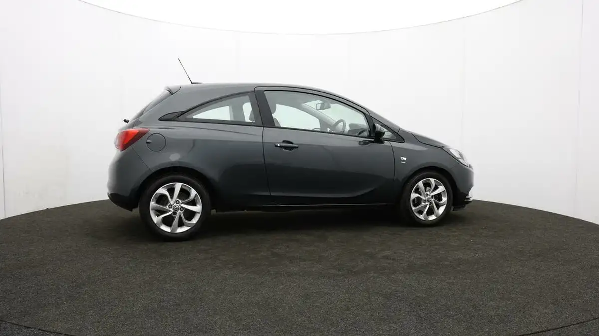 2017-vauxhall-corsa-14i-sri-75ps-ecoflex-3d-big-37