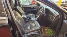 2010-volvo-v70-small-12