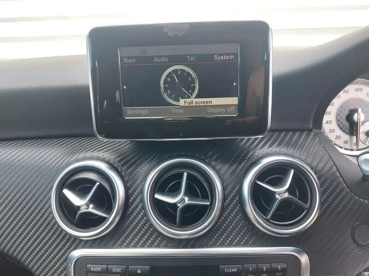 2013-mercedes-benz-a-class-15-cdi-a180-amg-sport-109ps-blueefficiency-big-19