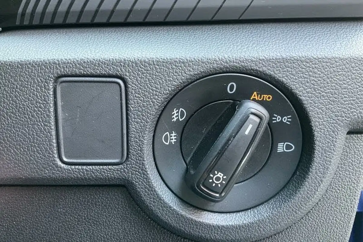 2022-volkswagen-t-cross-10-tsi-black-edition-110ps-dsg-big-31