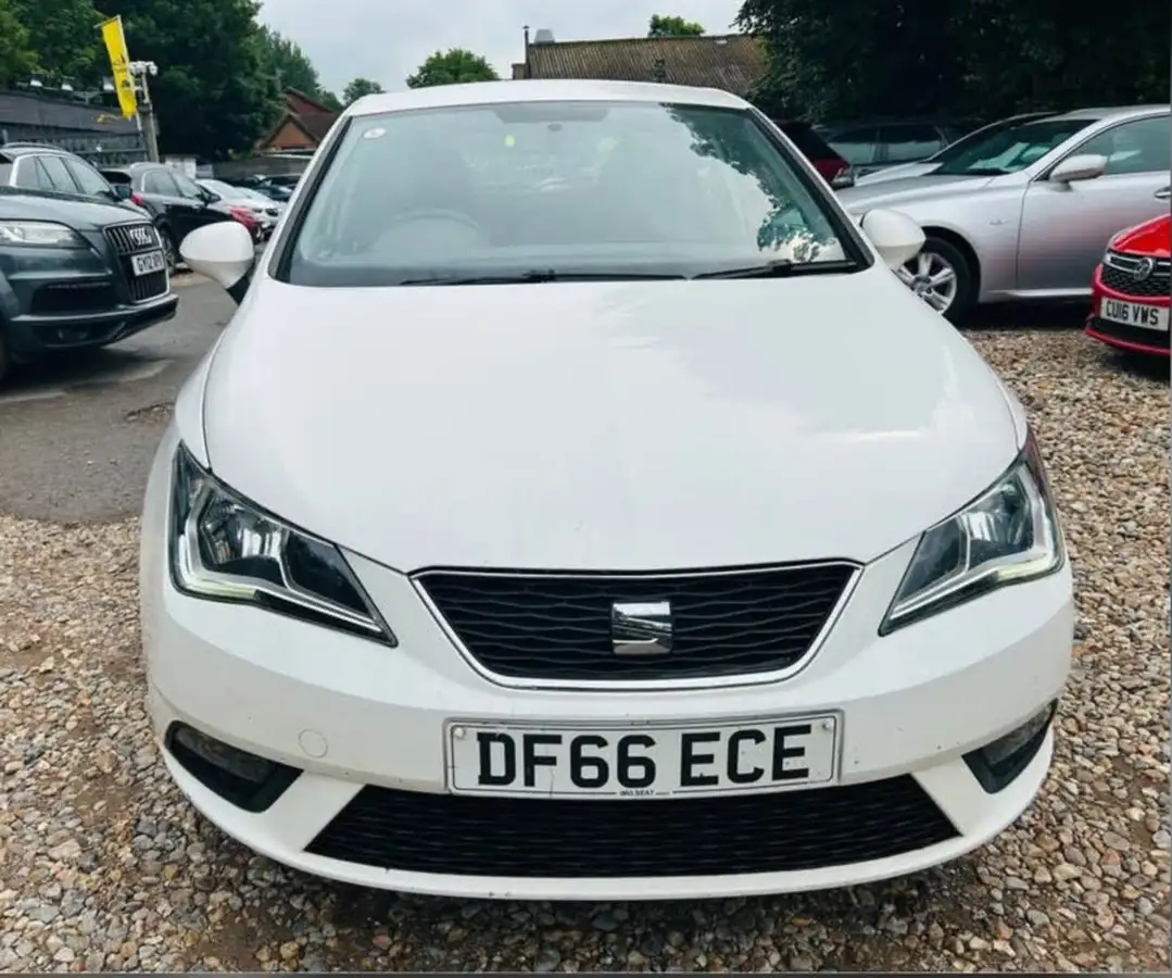 2016-seat-ibiza-10-se-technology-hatchback-5d-big-1