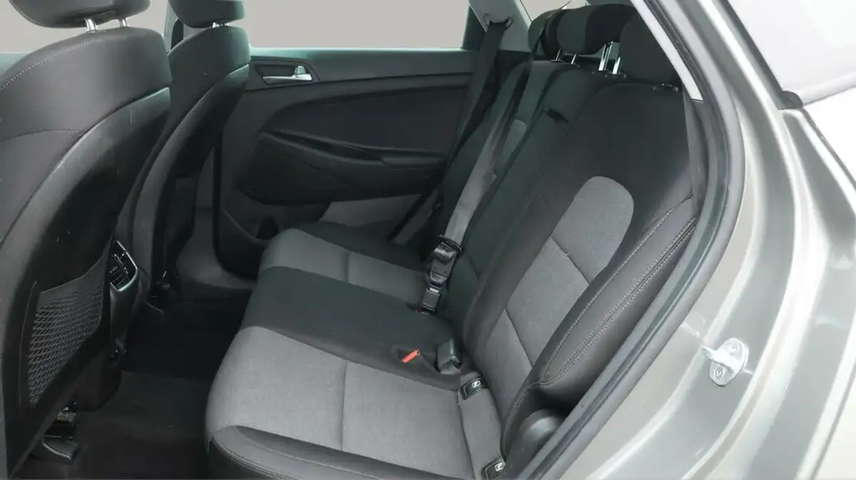 2019-hyundai-tucson-16-t-gdi-se-nav-dct-big-16